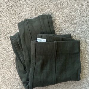 Carolina Belle Green Leggings Soft Fabric